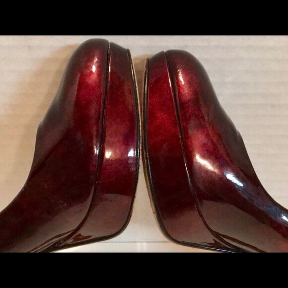 JOAN & DAVID BURGUNDY PATENT Platform Heel 7.5M - Picture 7 of 8